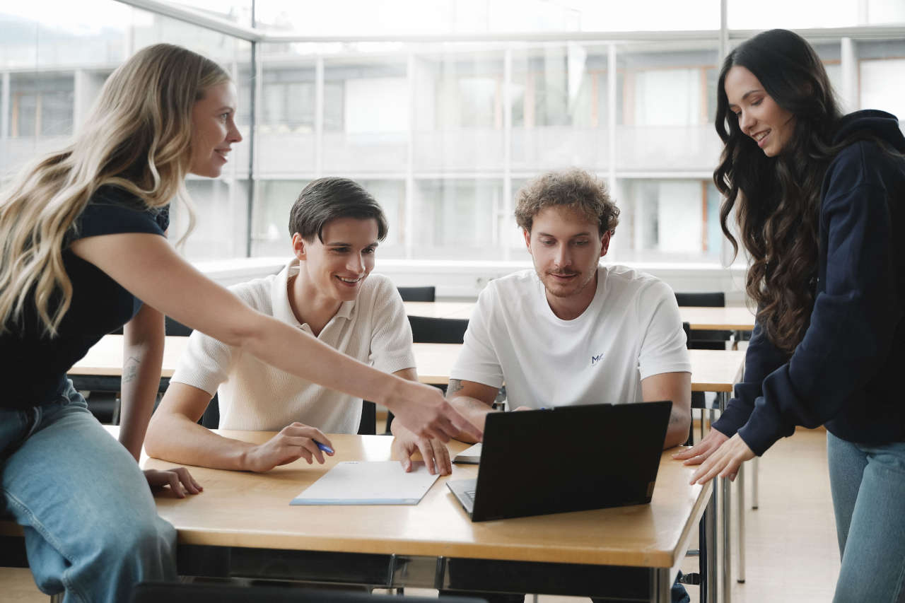 Studierende am MCI Campus